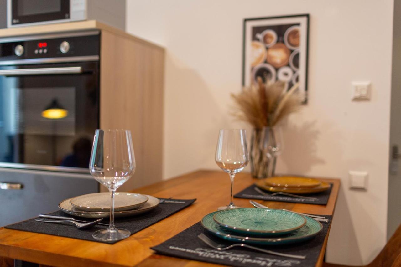 Soulscape Apartments Loft Zwickau Citycenter Mit Tg-Stellplatz, Magenta-Tv Und Klima Екстер'єр фото